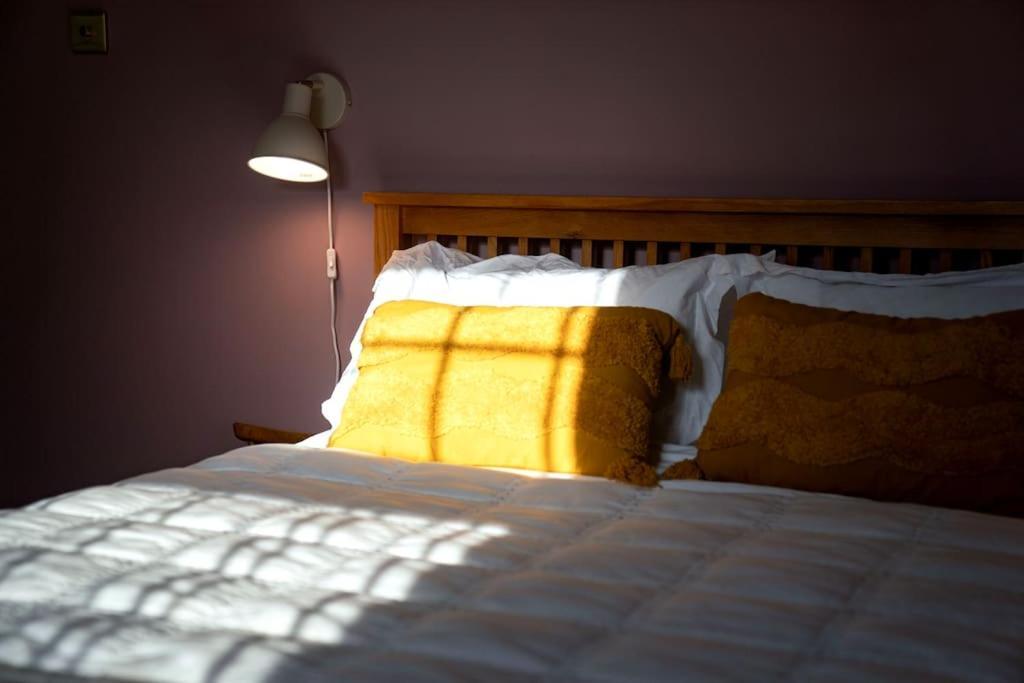 Northdene Cottage - Cosy Old Fisherman'S Cottage Two Mins From Sea - Free Parking - Wood Burning Stove - Roll Top Bath - Dog Friendly Deal Exterior foto