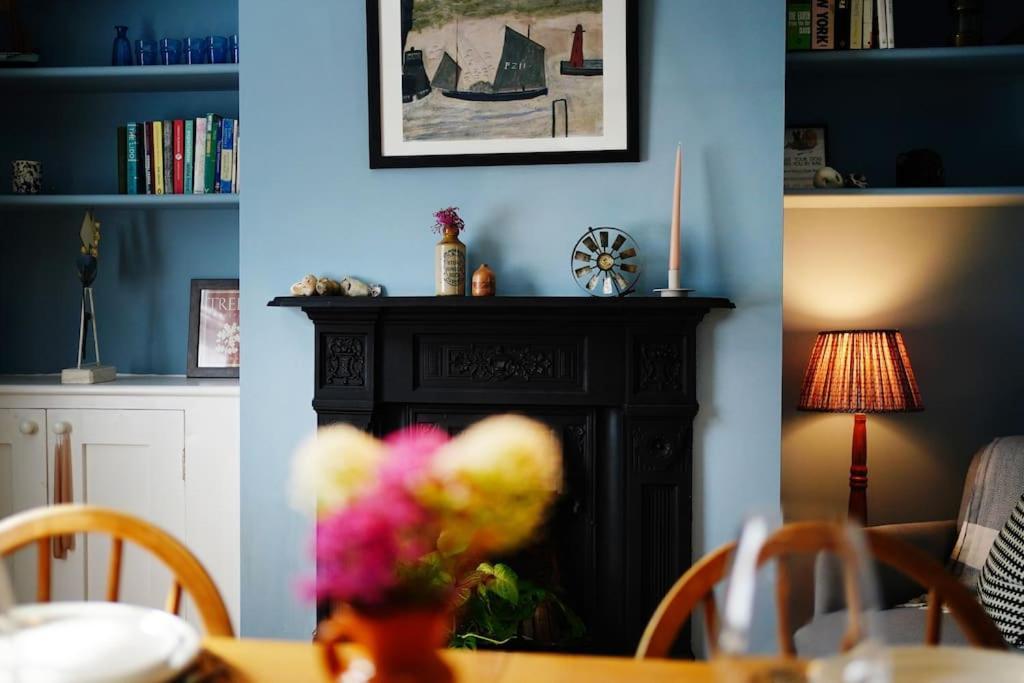 Northdene Cottage - Cosy Old Fisherman'S Cottage Two Mins From Sea - Free Parking - Wood Burning Stove - Roll Top Bath - Dog Friendly Deal Exterior foto