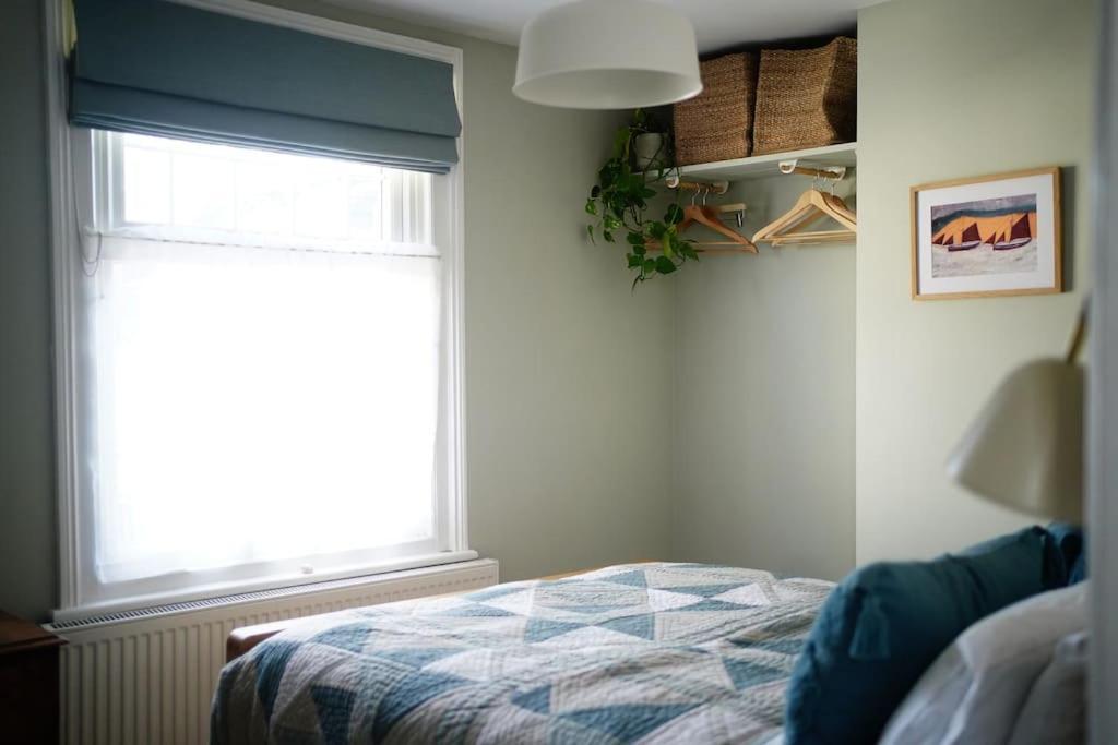Northdene Cottage - Cosy Old Fisherman'S Cottage Two Mins From Sea - Free Parking - Wood Burning Stove - Roll Top Bath - Dog Friendly Deal Exterior foto