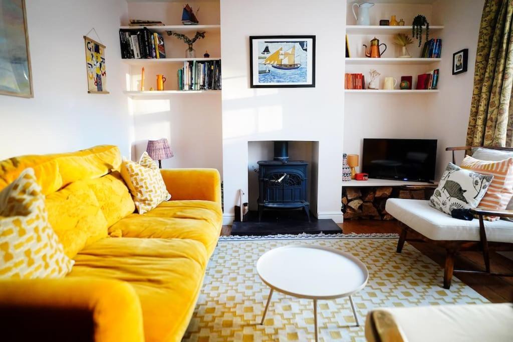 Northdene Cottage - Cosy Old Fisherman'S Cottage Two Mins From Sea - Free Parking - Wood Burning Stove - Roll Top Bath - Dog Friendly Deal Exterior foto